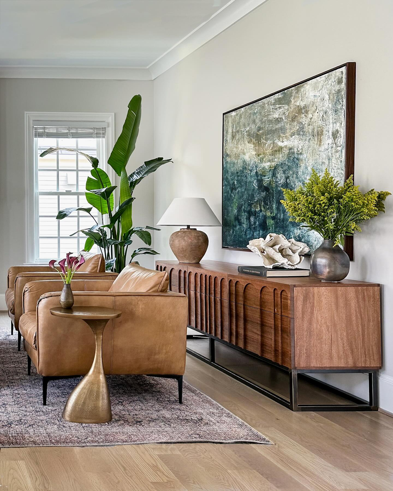 20 Long Narrow Living Room Ideas to Make It Feel Wider » ComfyIdeas.com