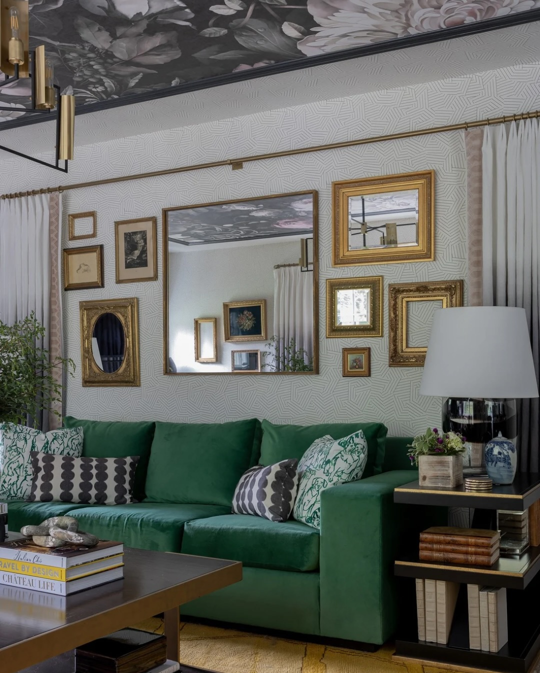20 Long Narrow Living Room Ideas to Make It Feel Wider » ComfyIdeas.com