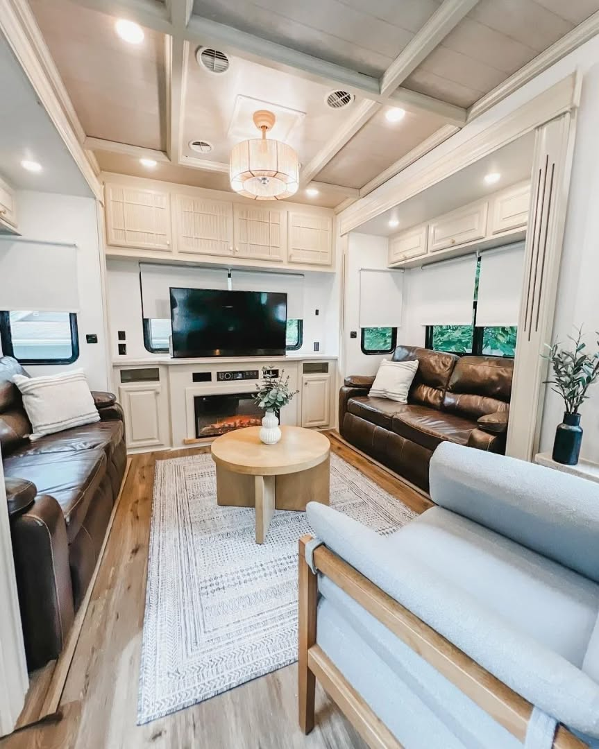 22 RV Living Room Ideas » ComfyIdeas.com
