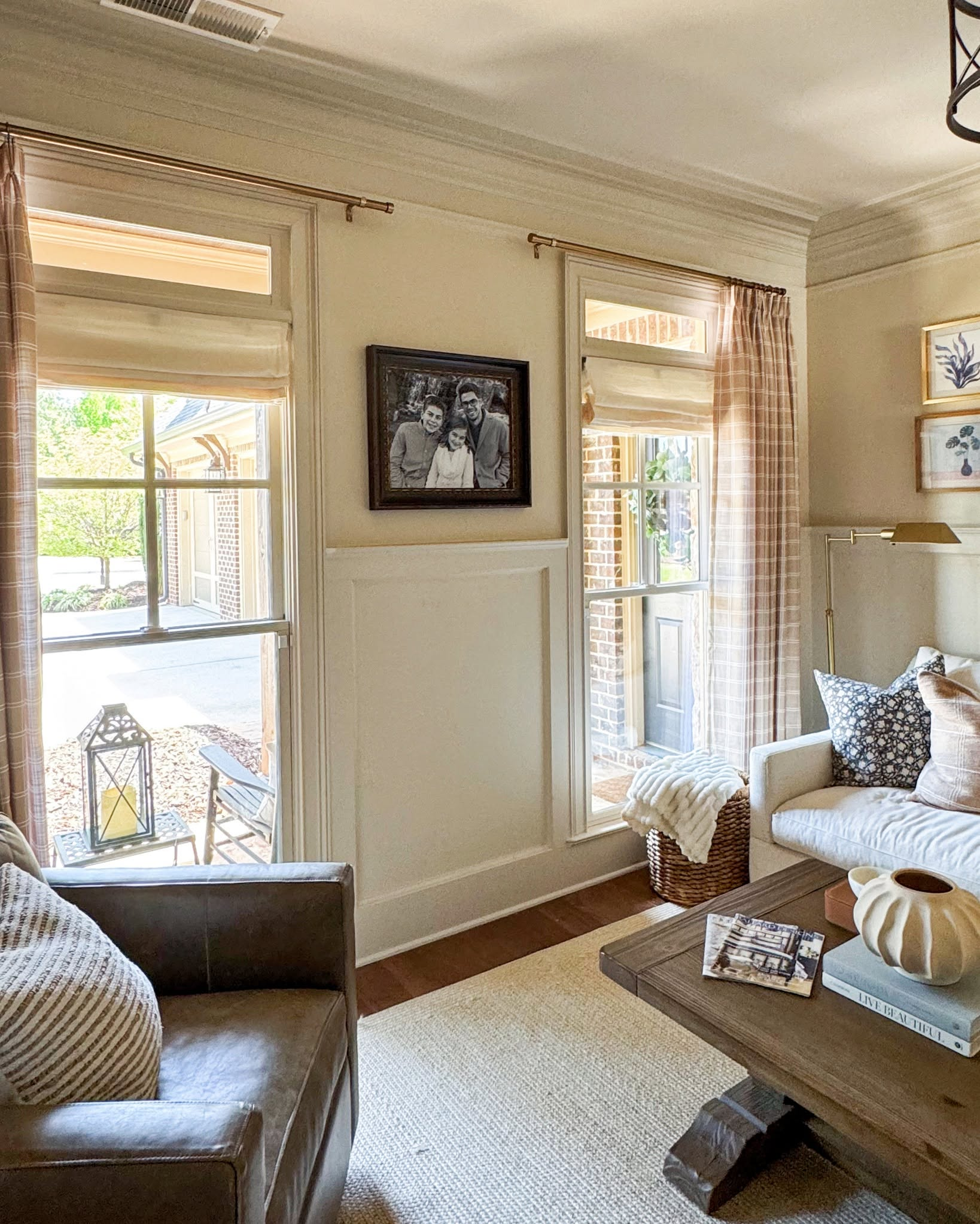 23 Farmhouse Curtain Ideas to Elevate Your Home Decor » ComfyIdeas.com