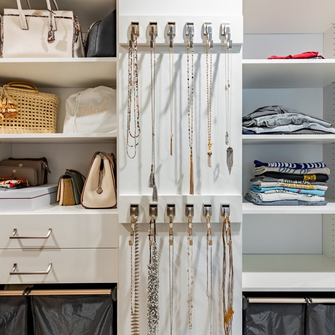 25 Genius Small Closet Organization Ideas That’ll Make You Feel Like ...
